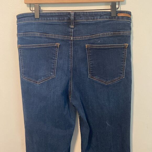 Pilcro & The Letterpress Dark Wash High Rise Button Hem Bootcut Jeans Size 31 - Picture 5 of 11